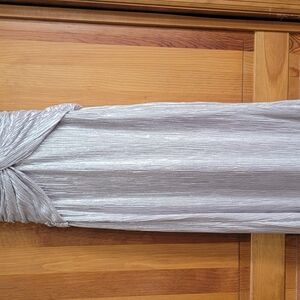 Laundry By Shelli Segal Silver Prom Dress